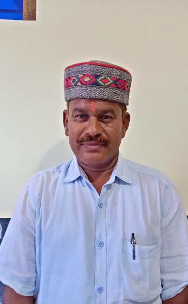 वैज्ञानिक खेती से बढ़ेगा उत्पादन, घटेगा खर्च — सफल किसान हिरेन्द्र साहू का सुझाव